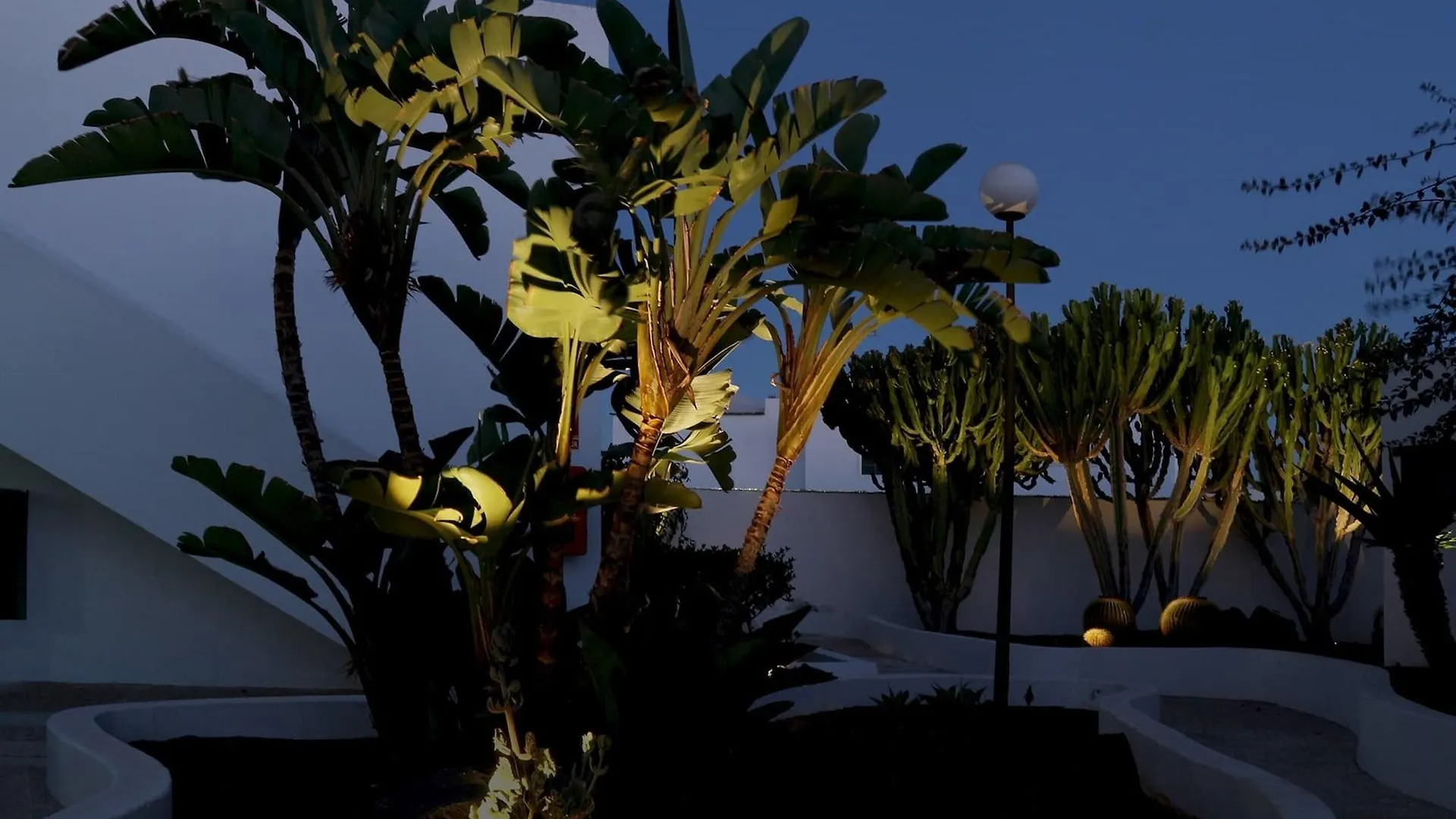 Apartamentos El Guarapo Costa Teguise