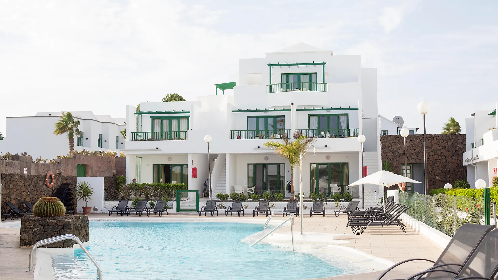 Apartamentos El Guarapo Costa Teguise 3*,  Spain