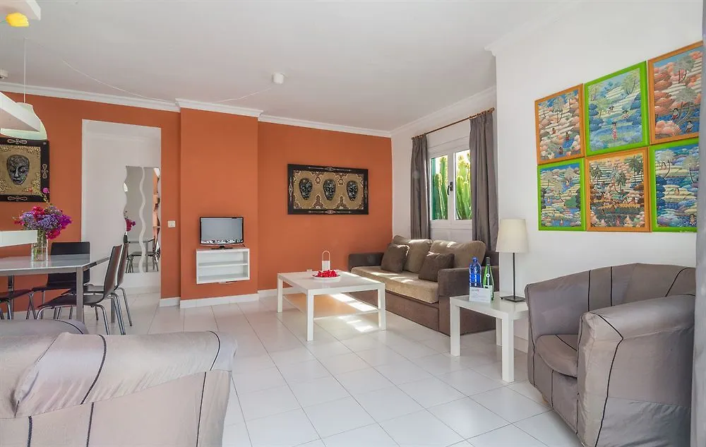 *** Lägenhetshotell Apartamentos El Guarapo Costa Teguise Spanien